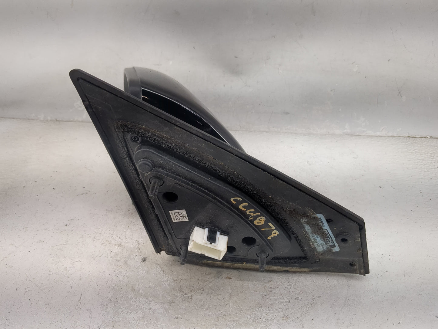 2017-2020 Hyundai Elantra Driver Side View Mirror - Left Door Mirror OEM Used - Oemusedautoparts1.com
