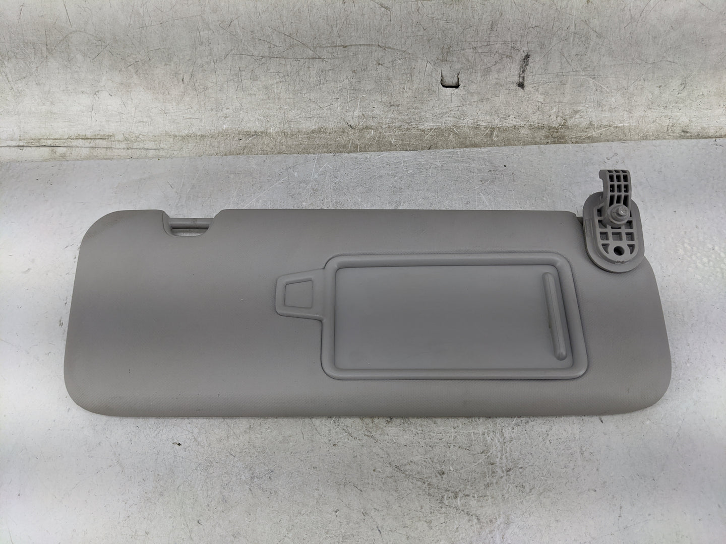 2017-2020 Hyundai Elantra Sun Visor Shade Replacement Passenger Right Mirror Fits Fits 2017 2018 2019 2020 OEM Used Auto Par