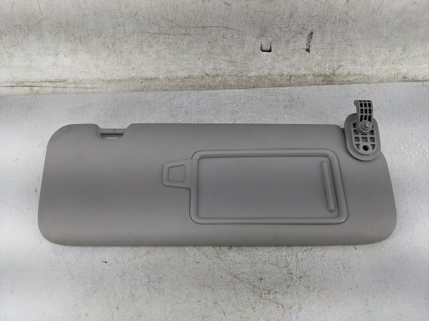 2017-2020 Hyundai Elantra Sun Visor Shade Replacement Passenger Right Mirror Fits Fits 2017 2018 2019 2020 OEM Used Auto Par