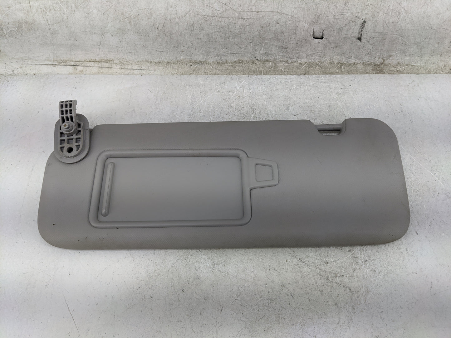 2017-2020 Hyundai Elantra Sun Visor Shade Replacement Driver Left Mirror Fits Fits 2017 2018 2019 2020 OEM Used Auto Parts -
