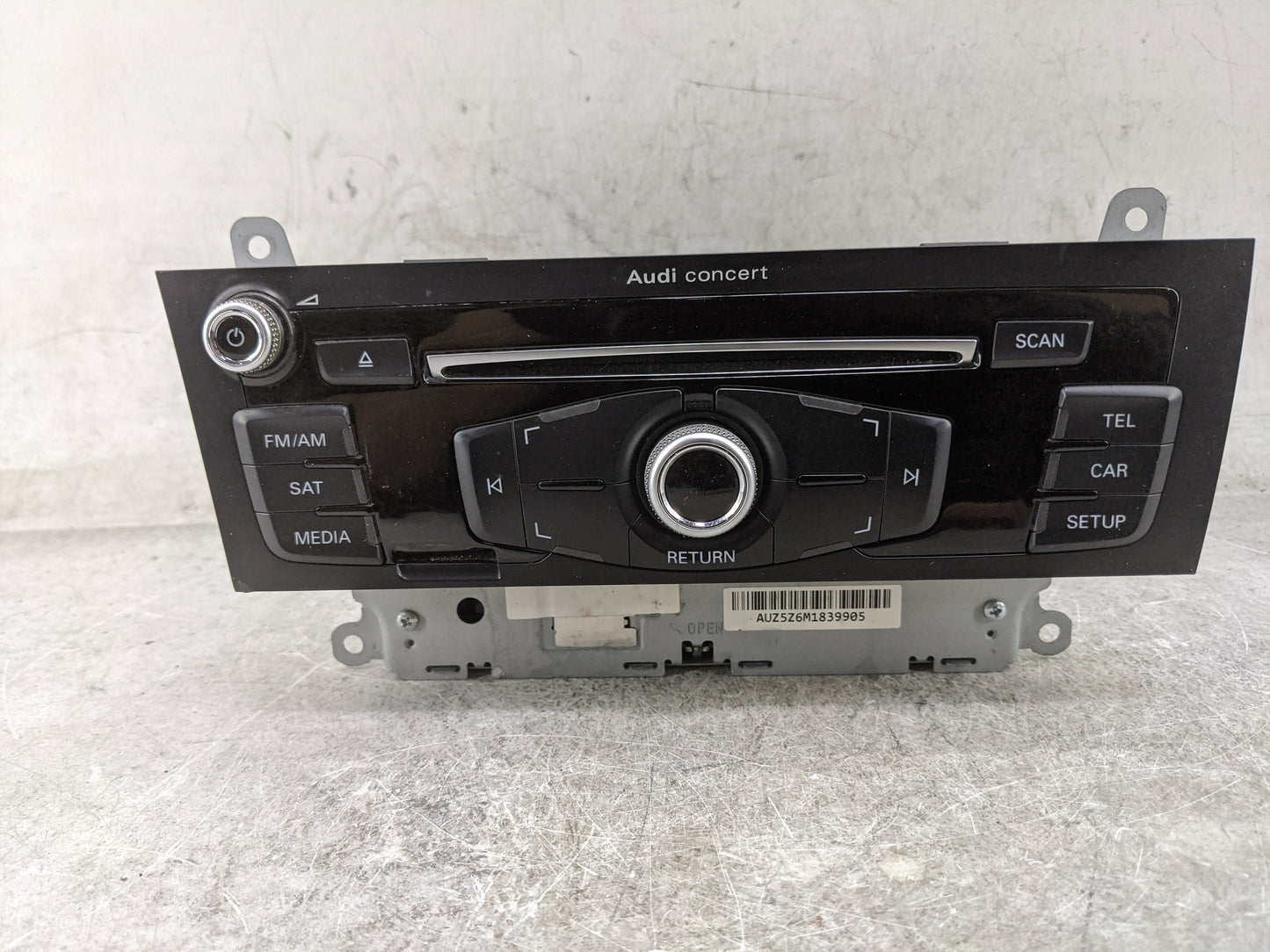 2018-2020 Hyundai Elantra Radio AM FM Cd Player Receiver Replacement P/N:8R1 035 186 Q Fits Fits 2018 2019 2020 OEM Used Aut