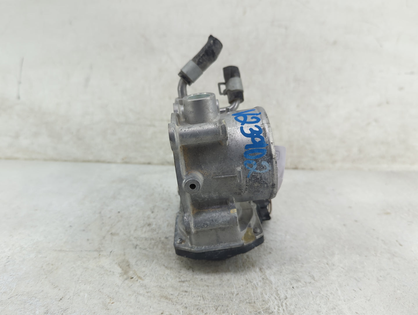 2011-2020 Hyundai Elantra Throttle Body P/N:35100-2E000 5323 11B02 Fits OEM Used Auto Parts - Oemusedautoparts1.com