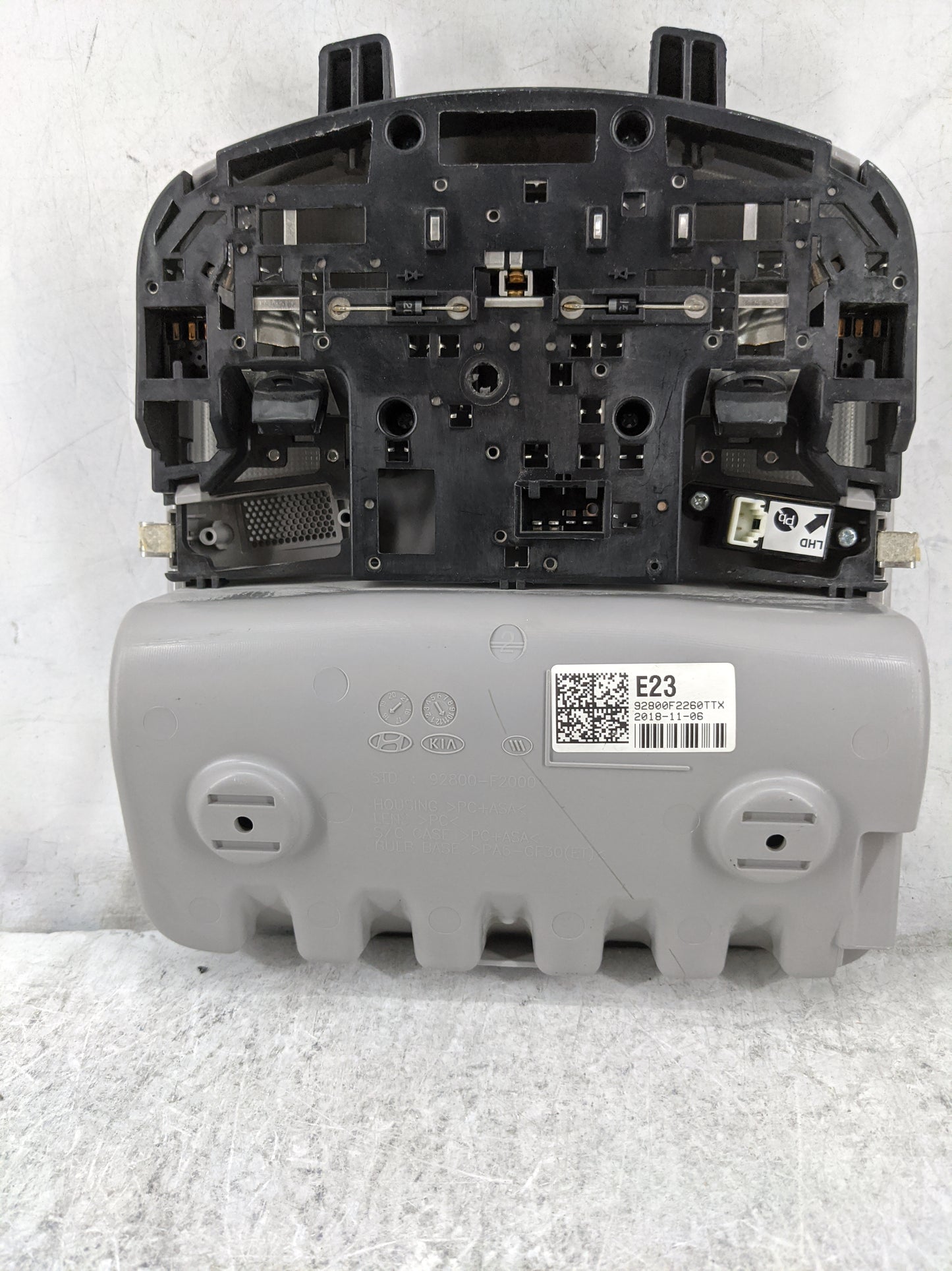 2019 Hyundai Elantra Overhead Roof Console Gray - Oemusedautoparts1.com