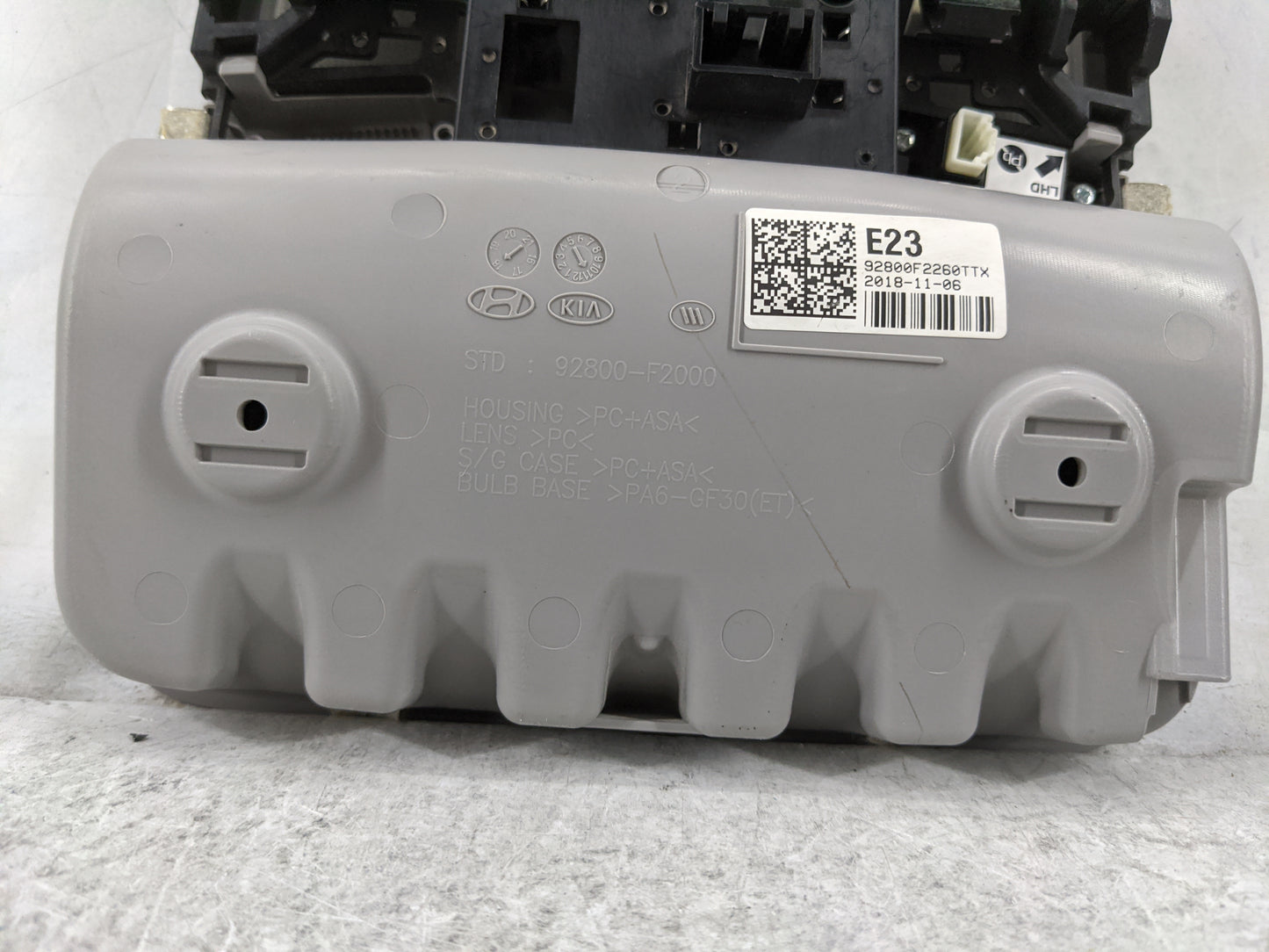 2019 Hyundai Elantra Overhead Roof Console Gray - Oemusedautoparts1.com