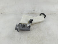 2017-2019 Hyundai Elantra Brake Master Cylinder 1489164 - Oemusedautoparts1.com