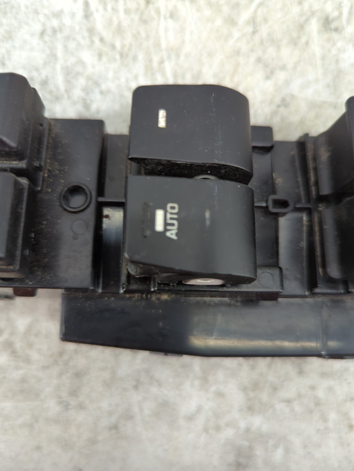 2017-2020 Hyundai Elantra Master Power Window Switch Replacement Driver Side Left P/N:93570F2000 Fits Fits 2017 2018 2019 20