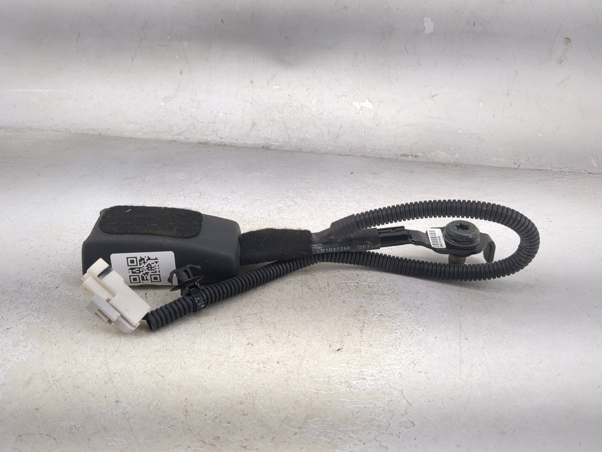 2017-2020 Hyundai Elantra Passenger Front Seatbelt Buckle 1512810 - Oemusedautoparts1.com