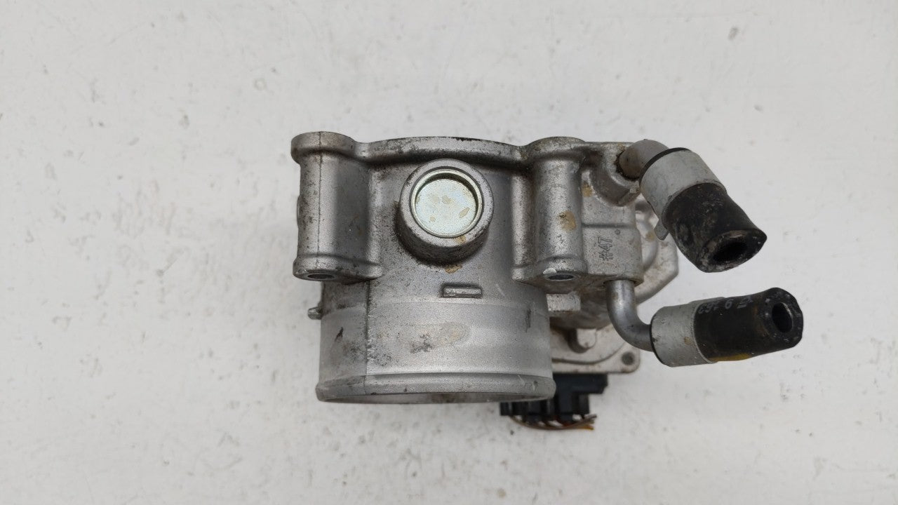 2011-2018 Hyundai Elantra Throttle Body P/N:35100-2E000 Fits Fits 2011 2012 2013 2014 2015 2016 2017 2018 2019 OEM Used Auto