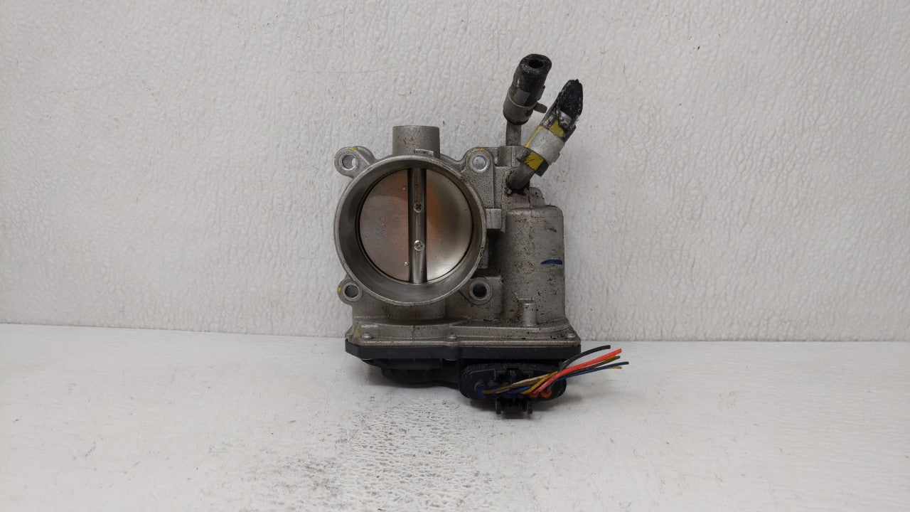 2011-2018 Hyundai Elantra Throttle Body P/N:35100-2E000 Fits Fits 2011 2012 2013 2014 2015 2016 2017 2018 2019 OEM Used Auto