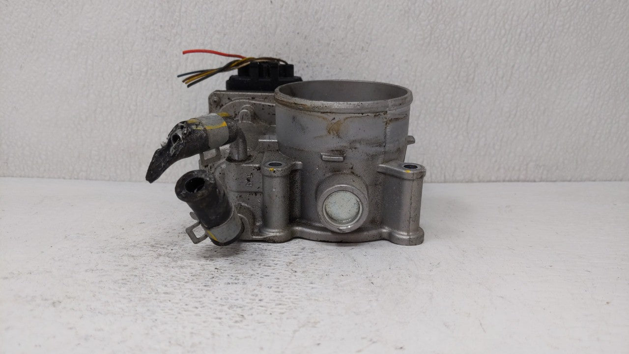 2011-2018 Hyundai Elantra Throttle Body P/N:35100-2E000 Fits Fits 2011 2012 2013 2014 2015 2016 2017 2018 2019 OEM Used Auto