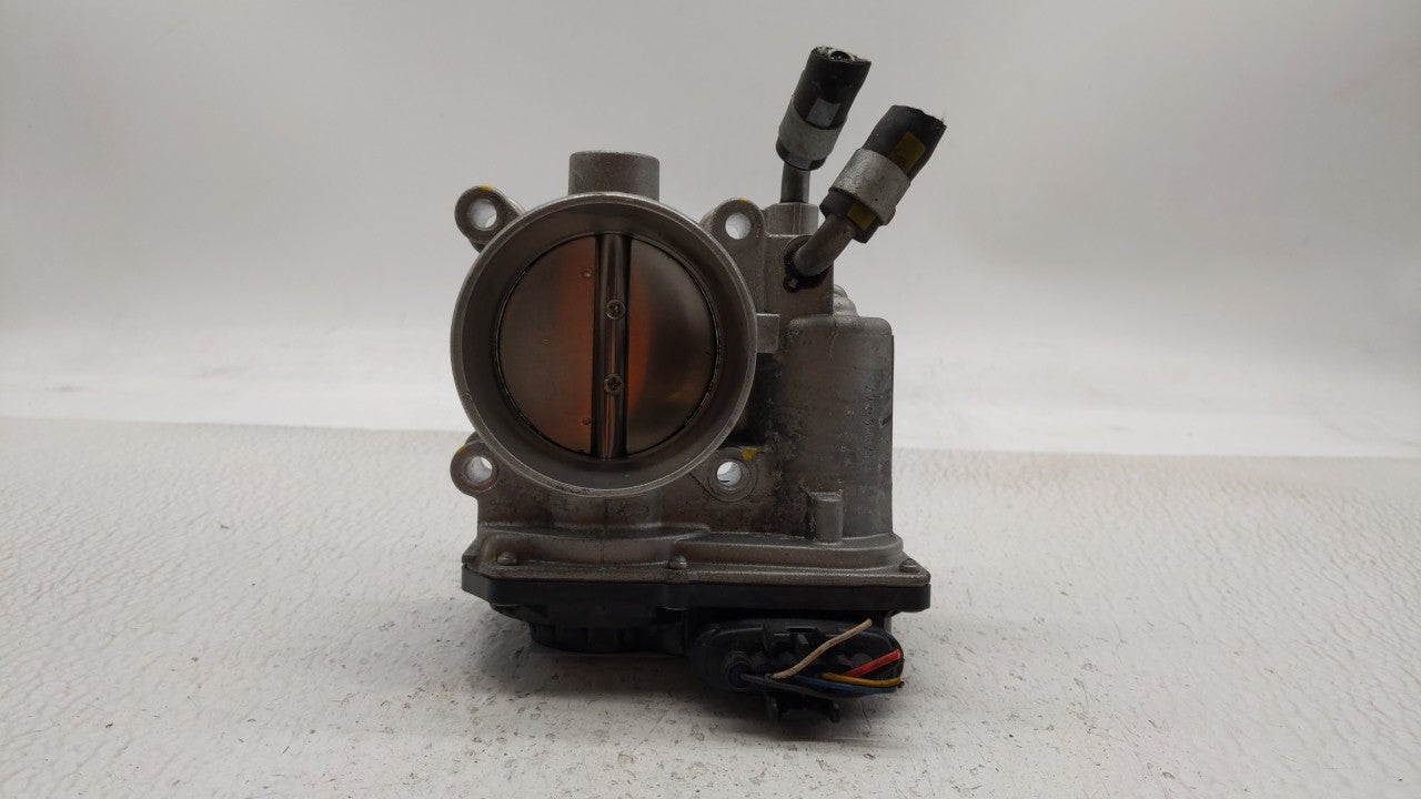 2011-2018 Hyundai Elantra Throttle Body P/N:35100-2E000 Fits Fits 2011 2012 2013 2014 2015 2016 2017 2018 2019 OEM Used Auto