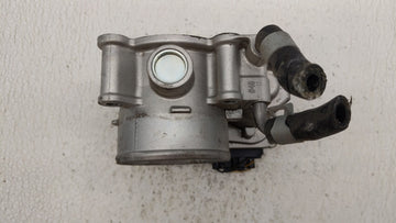 2011-2018 Hyundai Elantra Throttle Body P/N:35100-2E000 Fits Fits 2011 2012 2013 2014 2015 2016 2017 2018 2019 OEM Used Auto Parts