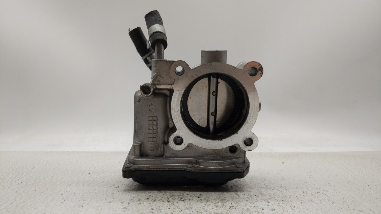 2011-2018 Hyundai Elantra Throttle Body P/N:35100-2E000 Fits Fits 2011 2012 2013 2014 2015 2016 2017 2018 2019 OEM Used Auto
