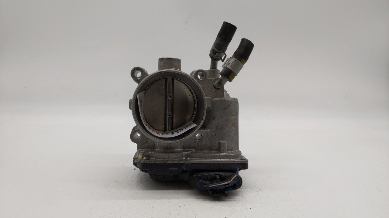 2011-2018 Hyundai Elantra Throttle Body P/N:35100-2E000 Fits Fits 2011 2012 2013 2014 2015 2016 2017 2018 2019 OEM Used Auto
