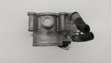 2011-2018 Hyundai Elantra Throttle Body P/N:35100-2E000 Fits Fits 2011 2012 2013 2014 2015 2016 2017 2018 2019 OEM Used Auto Parts