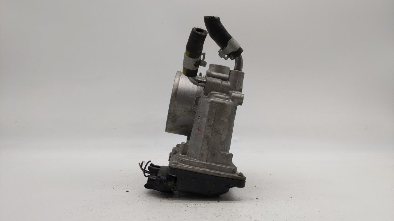 2011-2018 Hyundai Elantra Throttle Body P/N:35100-2E000 Fits Fits 2011 2012 2013 2014 2015 2016 2017 2018 2019 OEM Used Auto