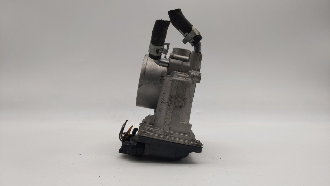 2011-2018 Hyundai Elantra Throttle Body P/N:35100-2E000 Fits Fits 2011 2012 2013 2014 2015 2016 2017 2018 2019 OEM Used Auto