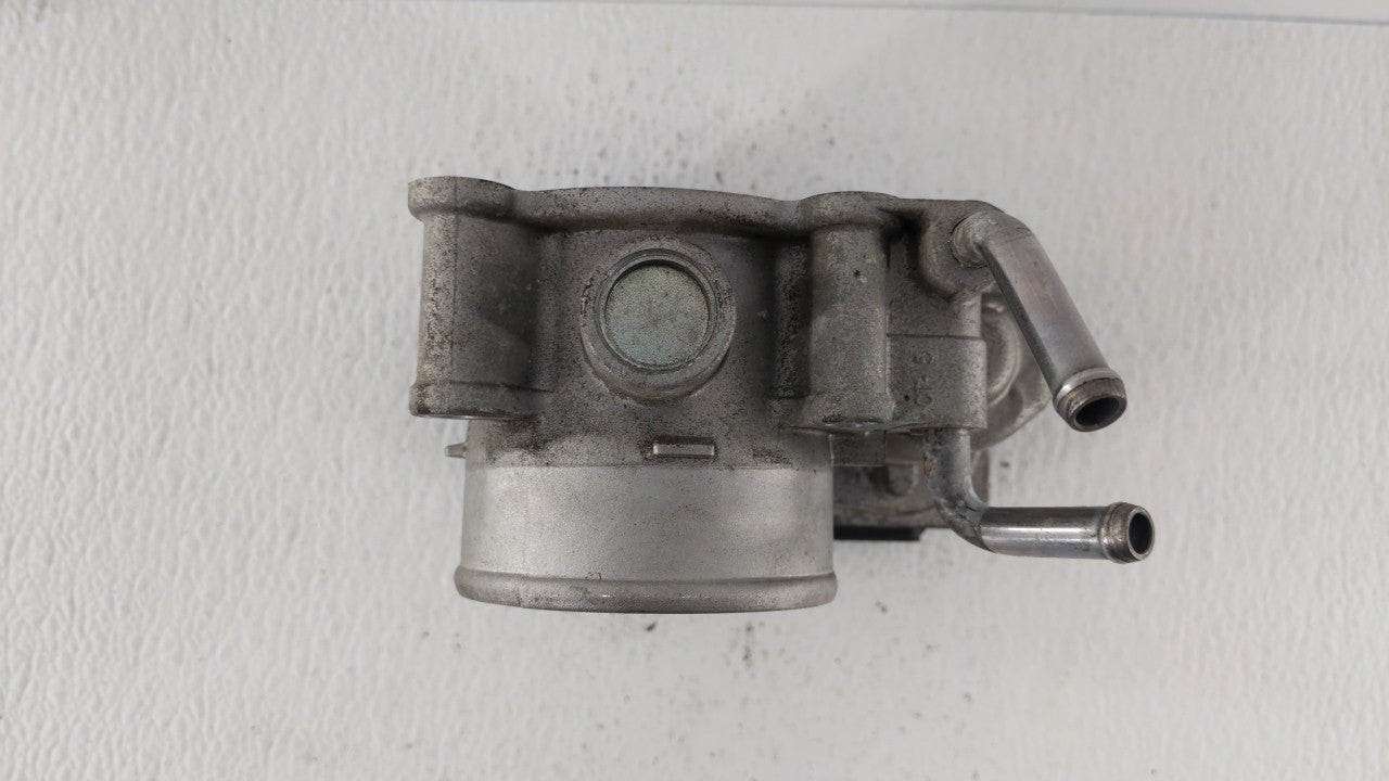 2011-2018 Hyundai Elantra Throttle Body P/N:35100-2E000 Fits Fits 2011 2012 2013 2014 2015 2016 2017 2018 2019 OEM Used Auto