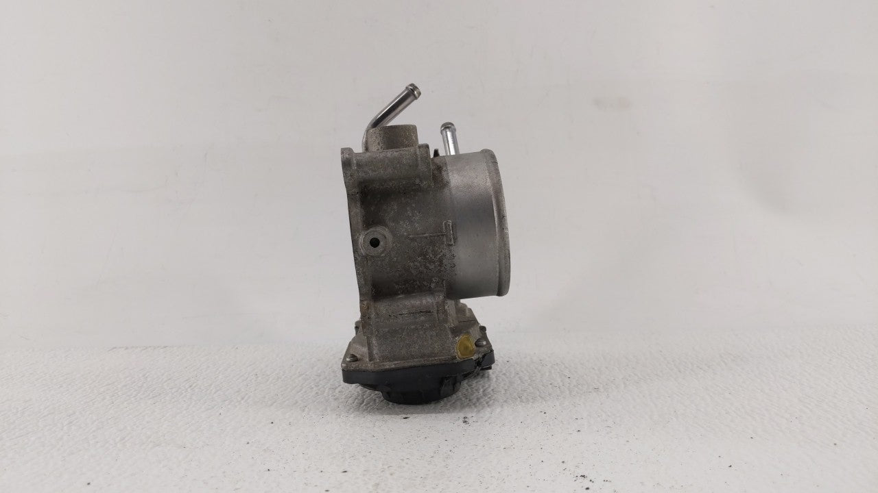 2011-2018 Hyundai Elantra Throttle Body P/N:35100-2E000 Fits Fits 2011 2012 2013 2014 2015 2016 2017 2018 2019 OEM Used Auto