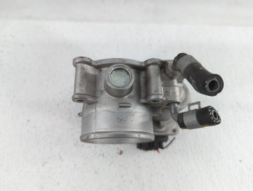 2011-2018 Hyundai Elantra Throttle Body P/N:35100-2E710 35100-2E000 Fits Fits 2011 2012 2013 2014 2015 2016 2017 2018 2019 OEM Used Auto Parts