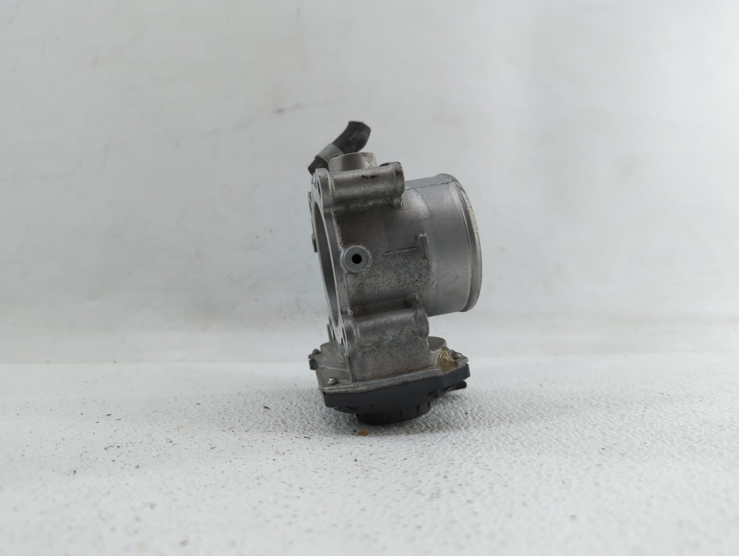 2011-2018 Hyundai Elantra Throttle Body P/N:35100-2E710 35100-2E000 Fits Fits 2011 2012 2013 2014 2015 2016 2017 2018 2019 O