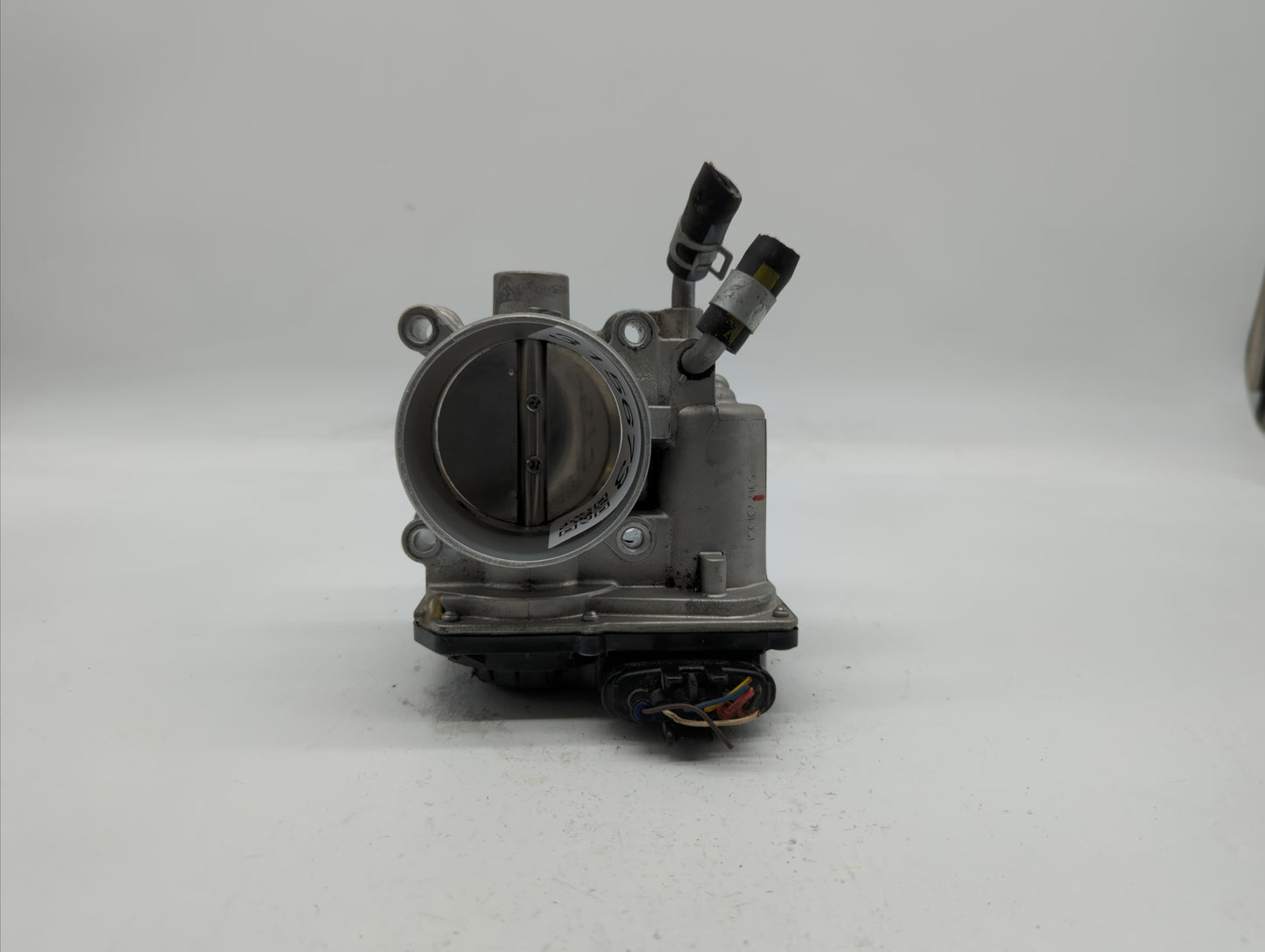 2011-2018 Hyundai Elantra Throttle Body P/N:35100-2E710 35100-2E000 Fits Fits 2011 2012 2013 2014 2015 2016 2017 2018 2019 O
