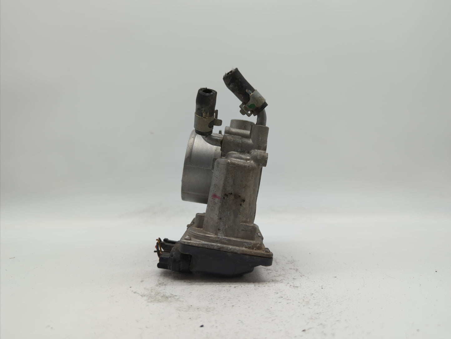2011-2018 Hyundai Elantra Throttle Body P/N:35100-2E710 35100-2E000 Fits Fits 2011 2012 2013 2014 2015 2016 2017 2018 2019 O