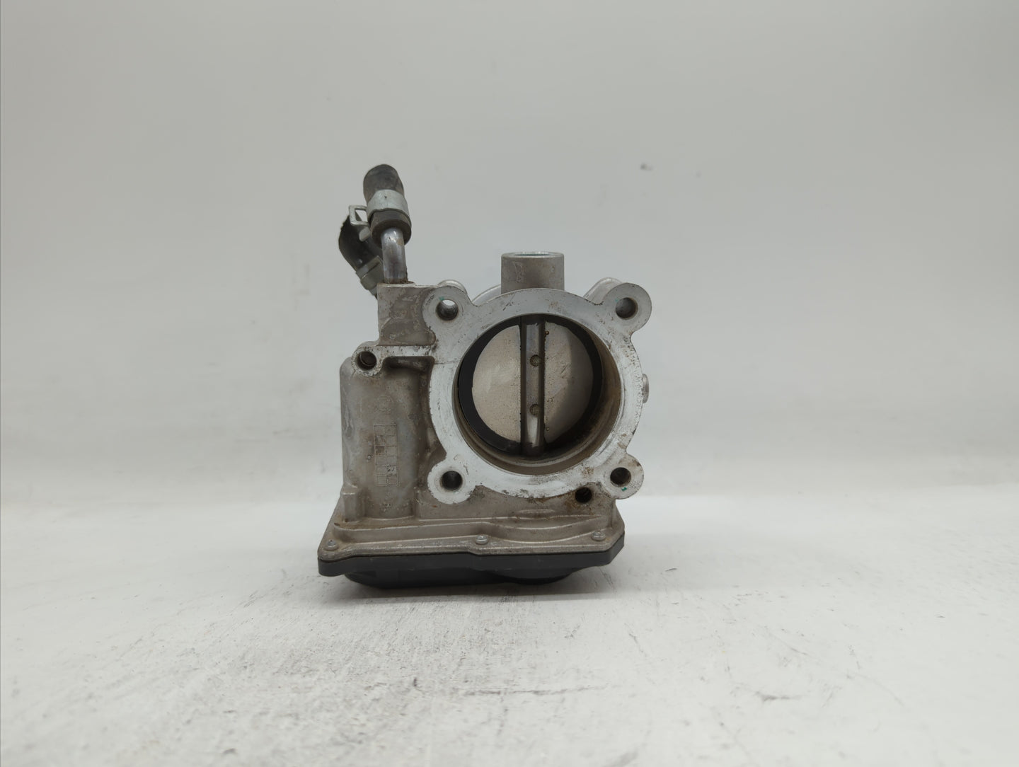 2011-2018 Hyundai Elantra Throttle Body P/N:35100-2E000 1302150124 Fits Fits 2011 2012 2013 2014 2015 2016 2017 2018 2019 OE