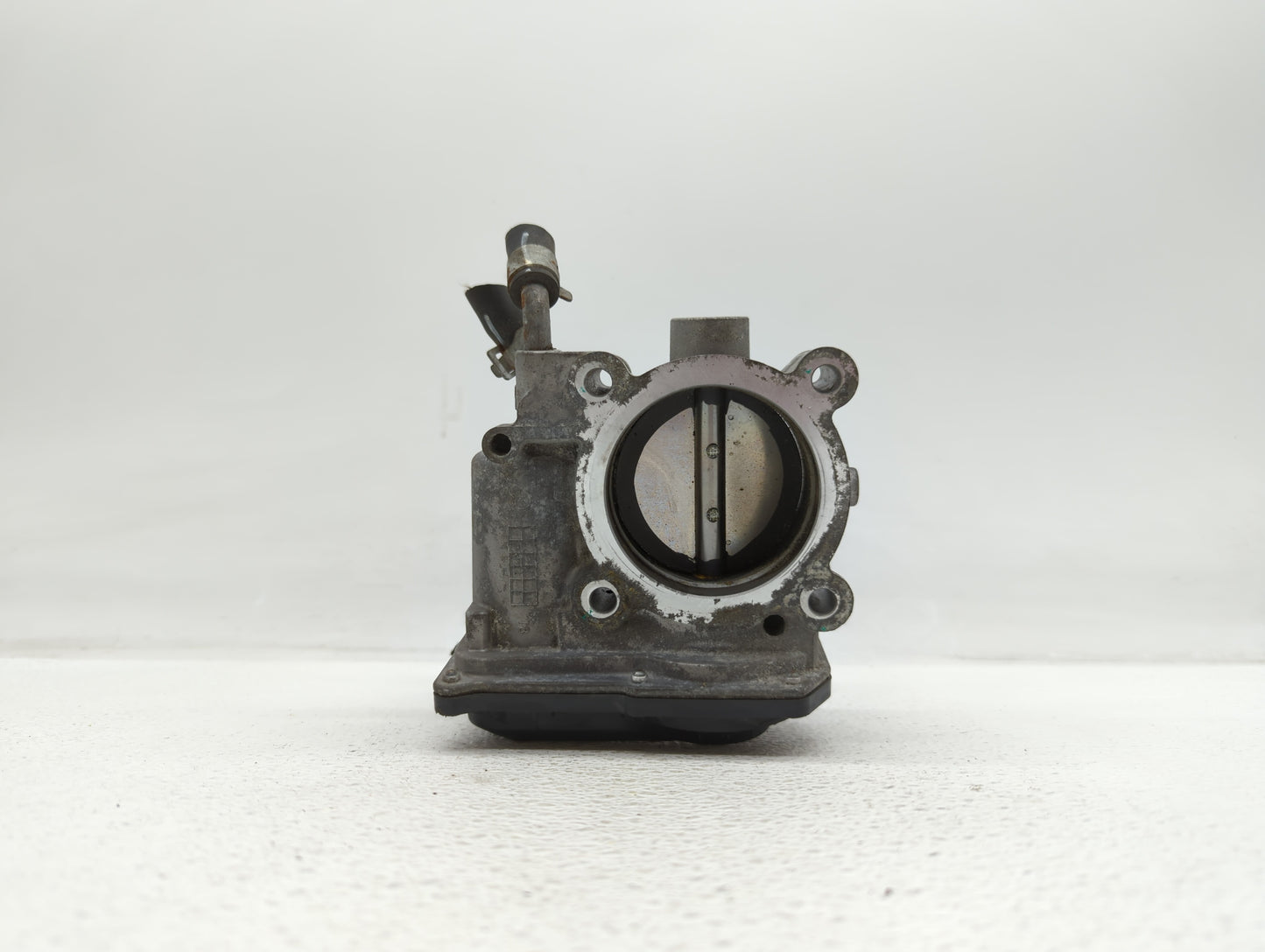 2011-2018 Hyundai Elantra Throttle Body P/N:35100-2E000 1302150124 Fits Fits 2011 2012 2013 2014 2015 2016 2017 2018 2019 OE