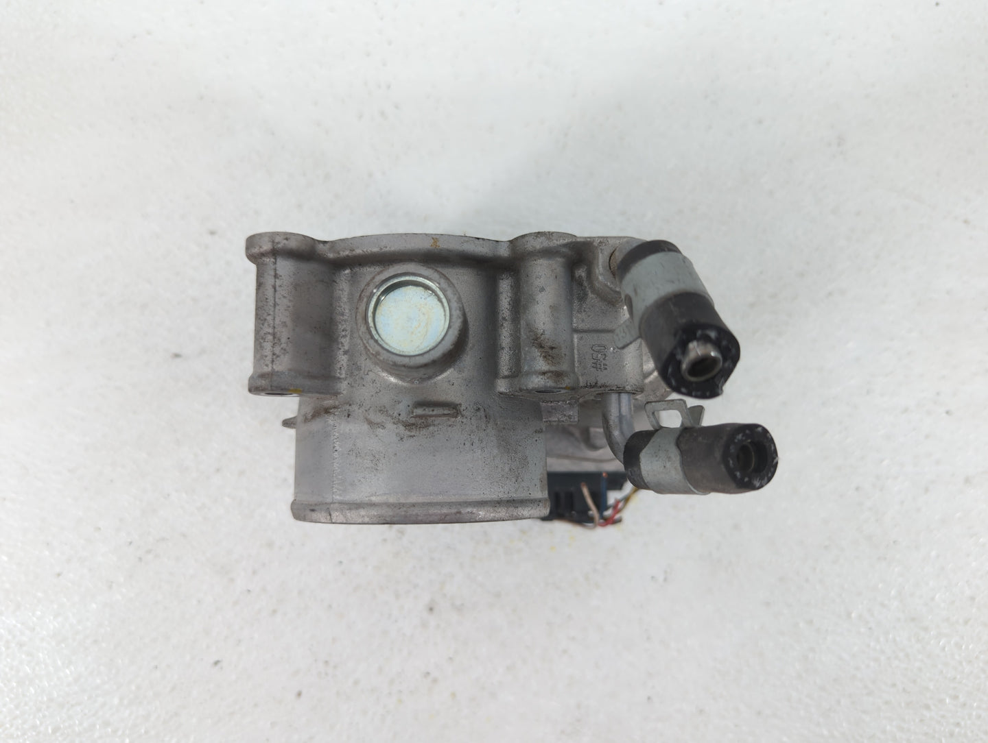 2011-2018 Hyundai Elantra Throttle Body P/N:35100-2E000 1302150124 Fits Fits 2011 2012 2013 2014 2015 2016 2017 2018 2019 OE