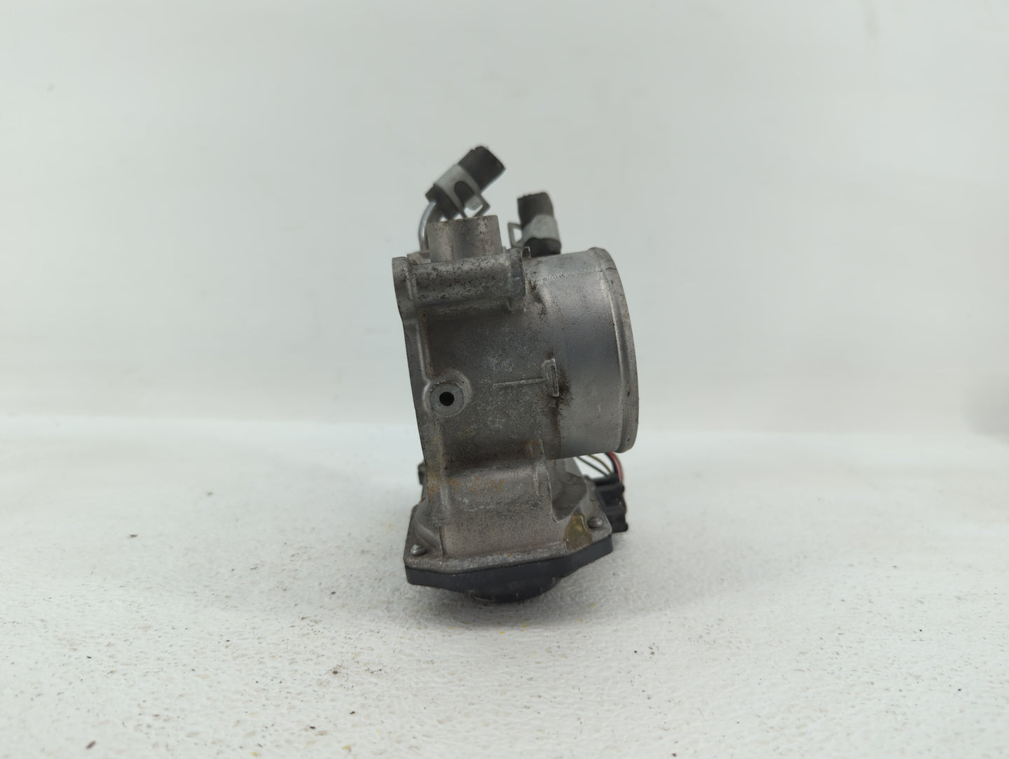 2011-2018 Hyundai Elantra Throttle Body P/N:35100-2E000 1302150124 Fits Fits 2011 2012 2013 2014 2015 2016 2017 2018 2019 OE