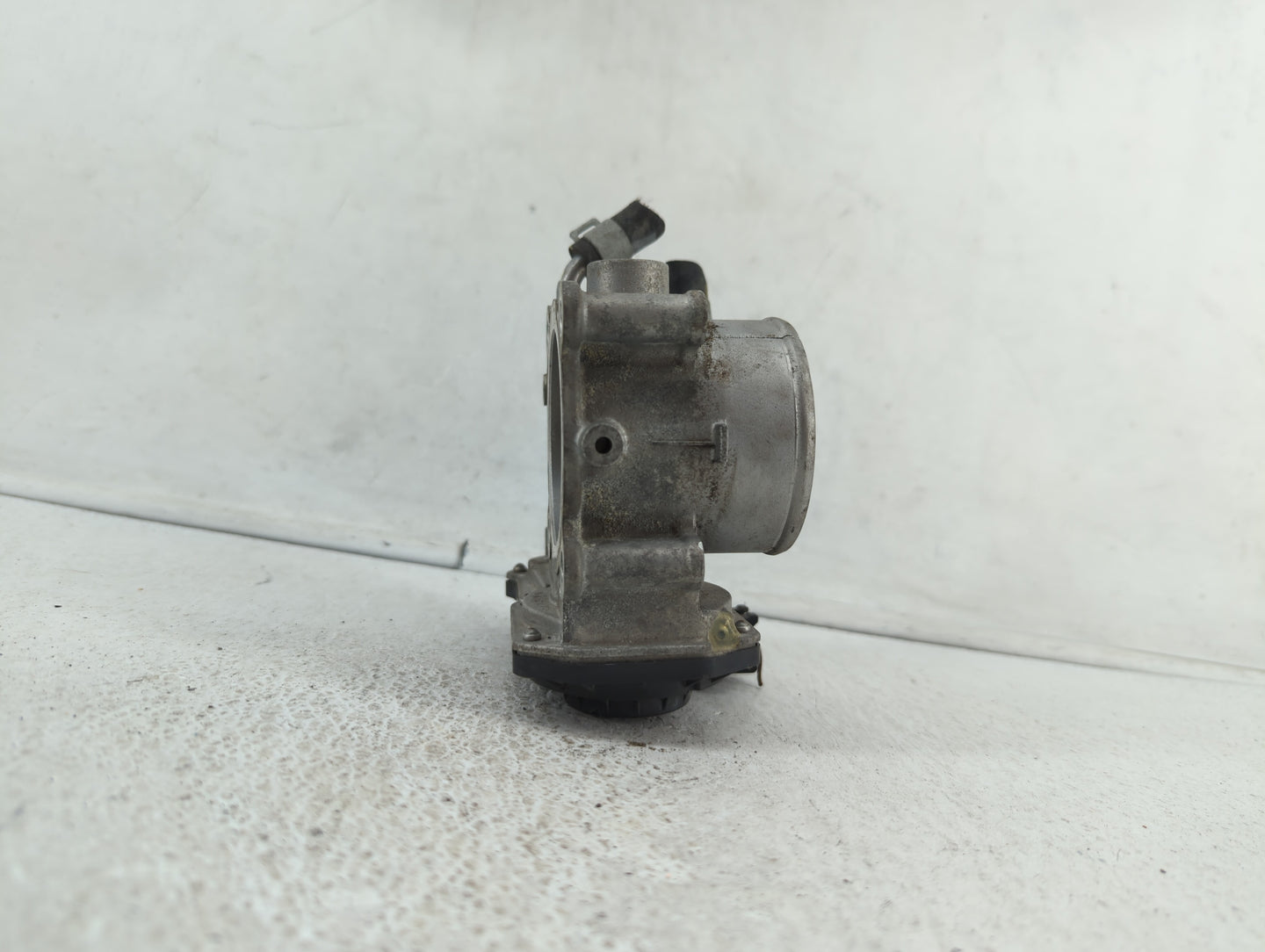 2011-2018 Hyundai Elantra Throttle Body P/N:35100-2E000 1302150124 Fits Fits 2011 2012 2013 2014 2015 2016 2017 2018 2019 OE