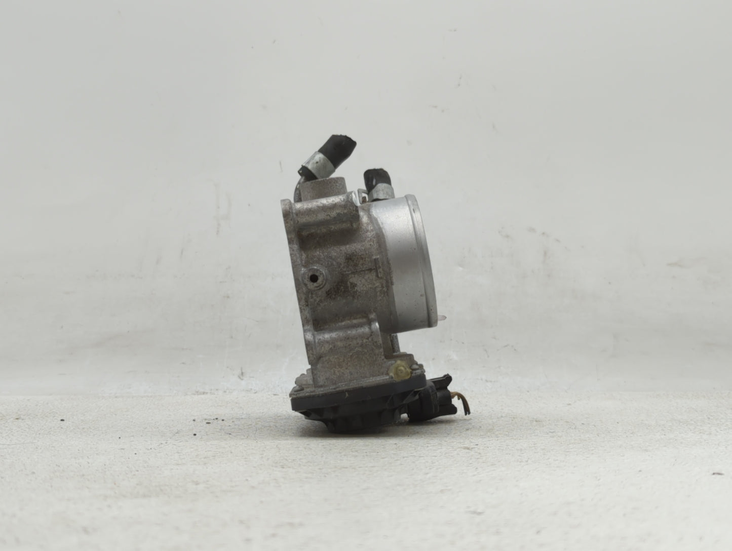 2011-2018 Hyundai Elantra Throttle Body P/N:35100-2E000 1302150124 Fits Fits 2011 2012 2013 2014 2015 2016 2017 2018 2019 OE
