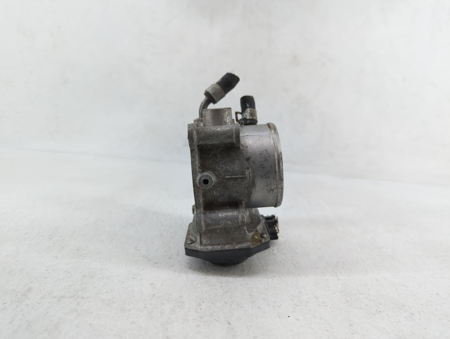 2011-2018 Hyundai Elantra Throttle Body P/N:35100-2E000 35100-2E710 Fits Fits 2011 2012 2013 2014 2015 2016 2017 2018 2019 O