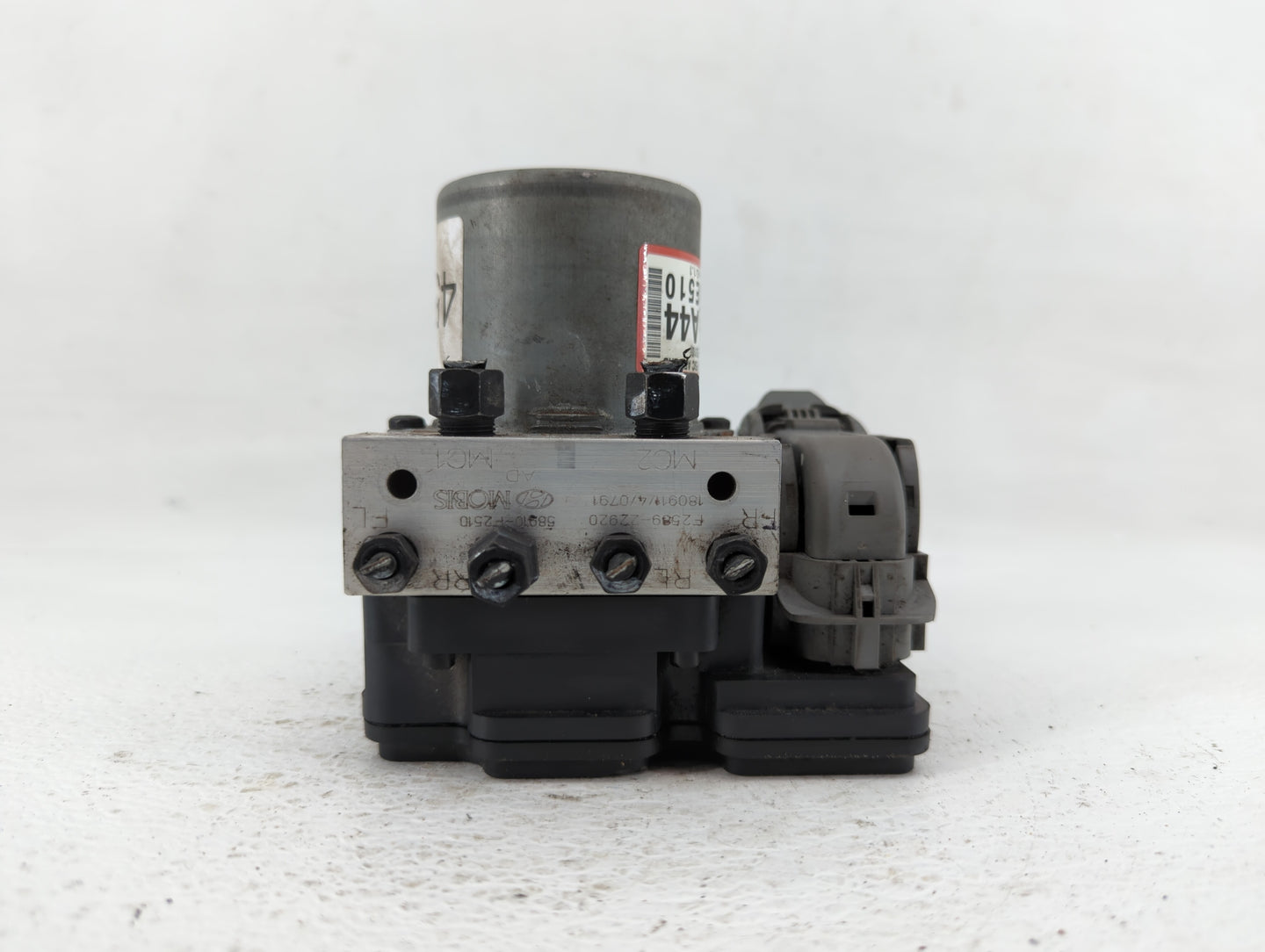 2019 Hyundai Elantra ABS Pump Control Module Replacement P/N:58910-F2510 58900-F2510, 61589-43100 Fits OEM Used Auto Parts -