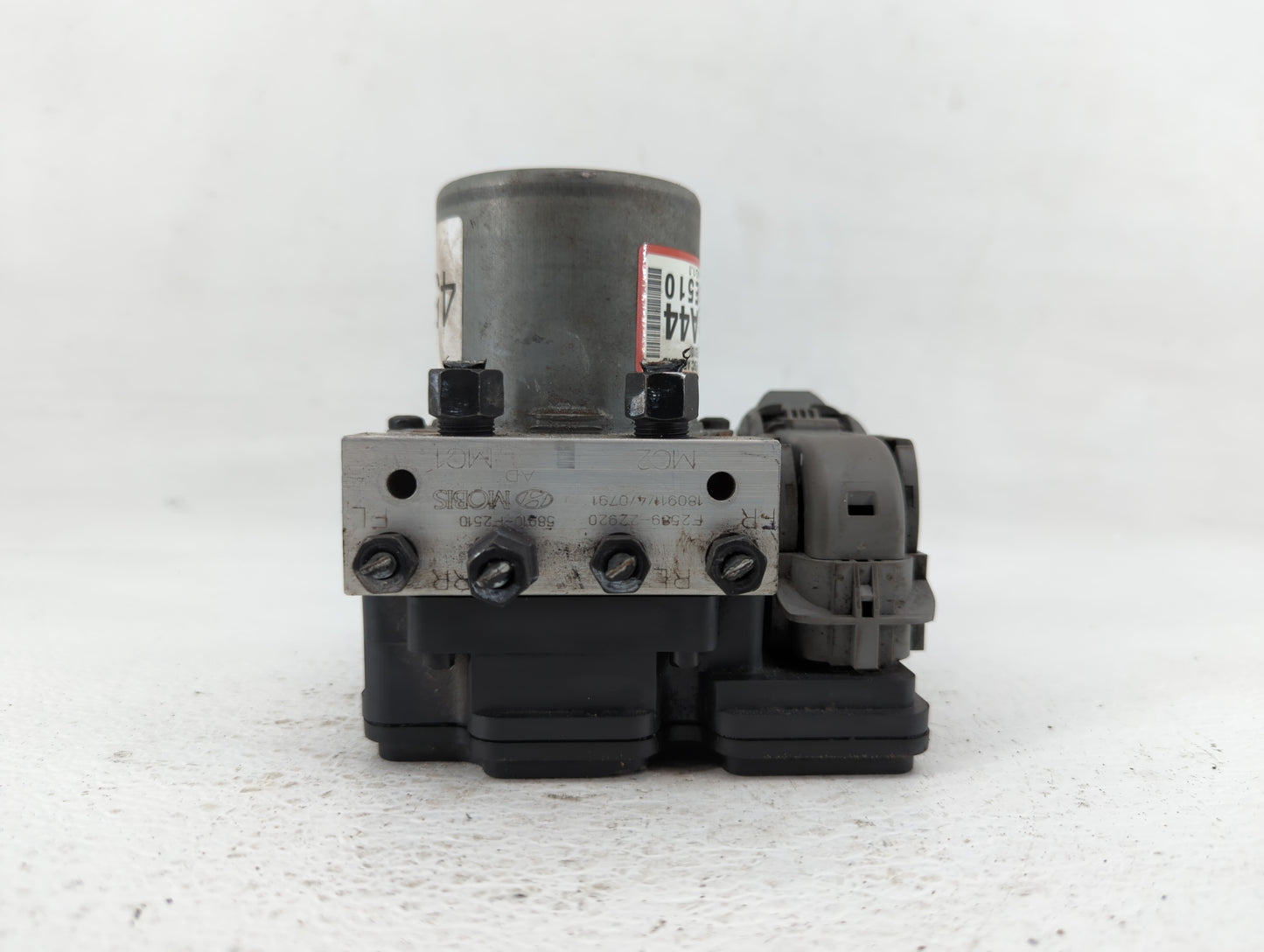 2019 Hyundai Elantra ABS Pump Control Module Replacement P/N:58910-F2510 58900-F2510, 61589-43100 Fits OEM Used Auto Parts -