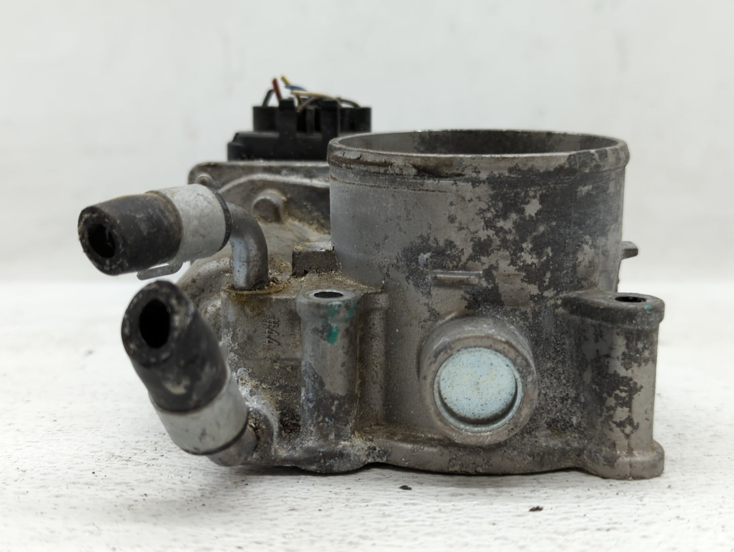 2011-2020 Hyundai Elantra Throttle Body P/N:35100-2E000 35100-2E710 Fits OEM Used Auto Parts - Oemusedautoparts1.com