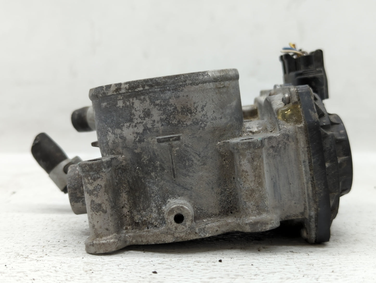 2011-2020 Hyundai Elantra Throttle Body P/N:35100-2E000 35100-2E710 Fits OEM Used Auto Parts - Oemusedautoparts1.com