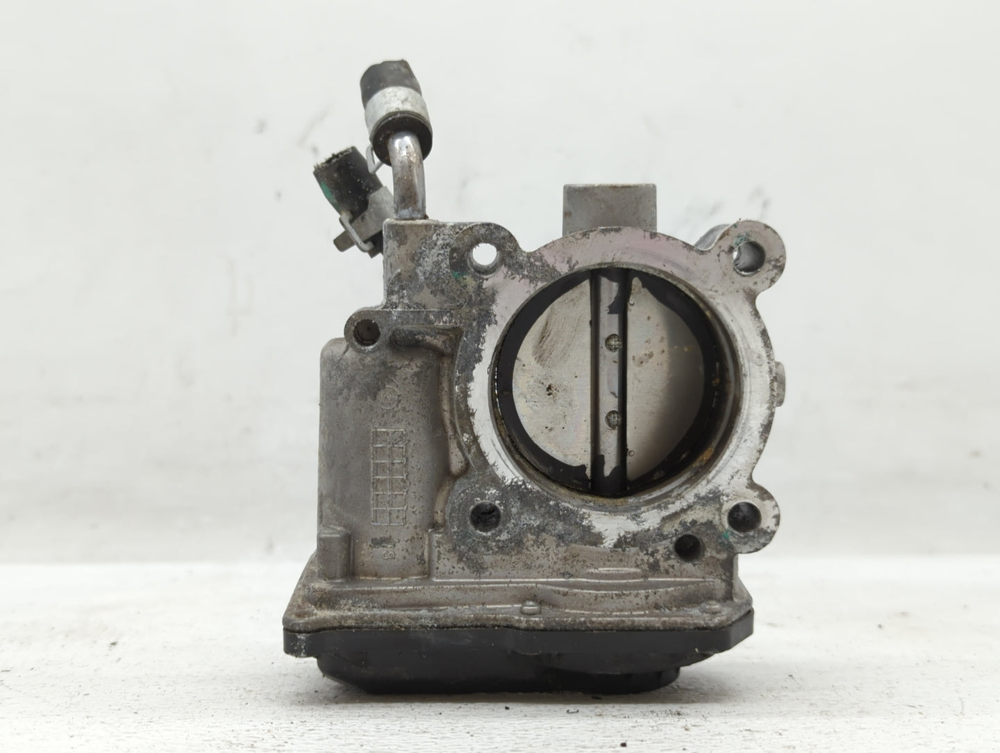 2011-2020 Hyundai Elantra Throttle Body P/N:35100-2E000 35100-2E710 Fits OEM Used Auto Parts - Oemusedautoparts1.com