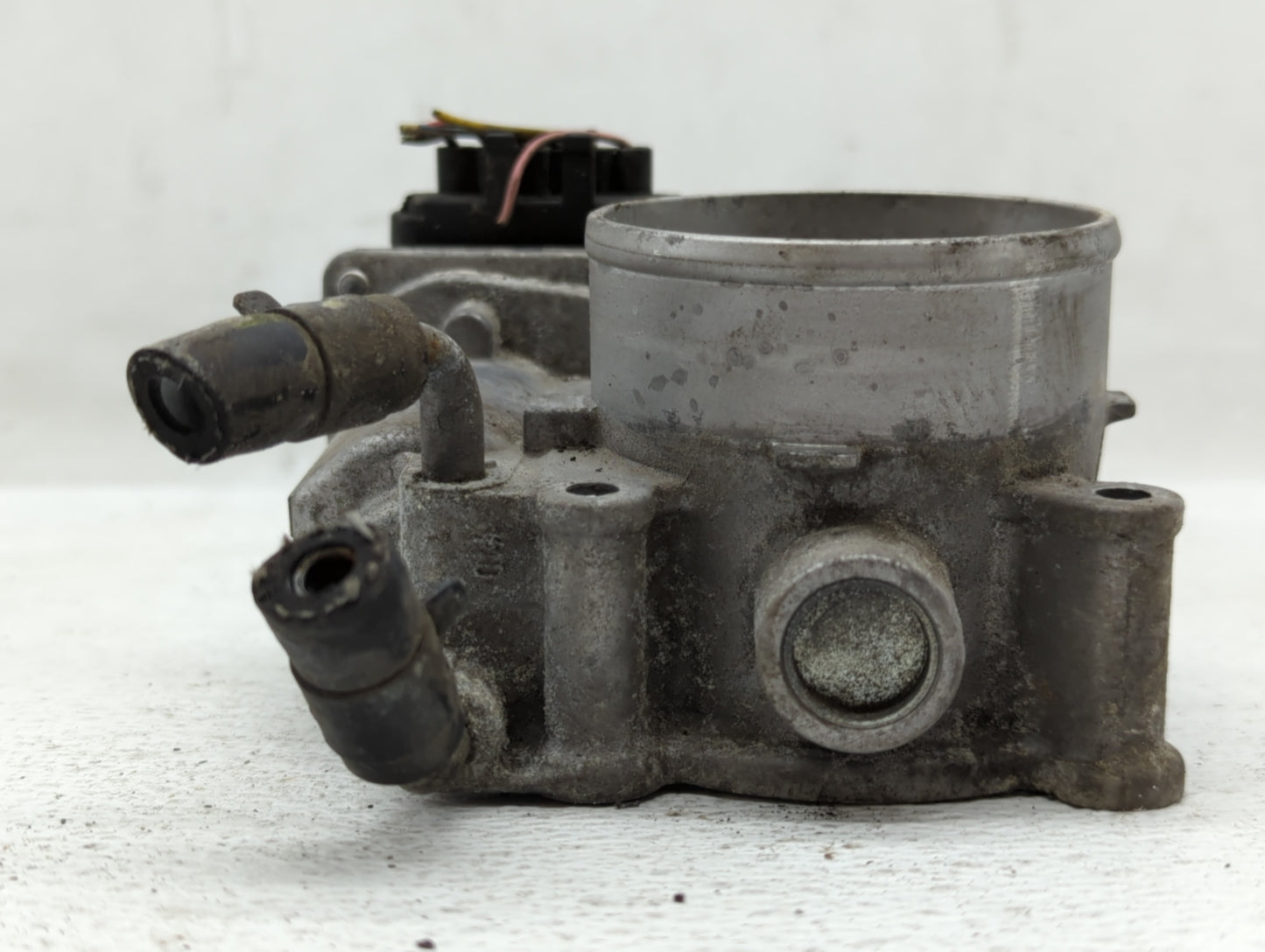 2011-2020 Hyundai Elantra Throttle Body P/N:35100-2E000 35100-2E710 Fits OEM Used Auto Parts - Oemusedautoparts1.com