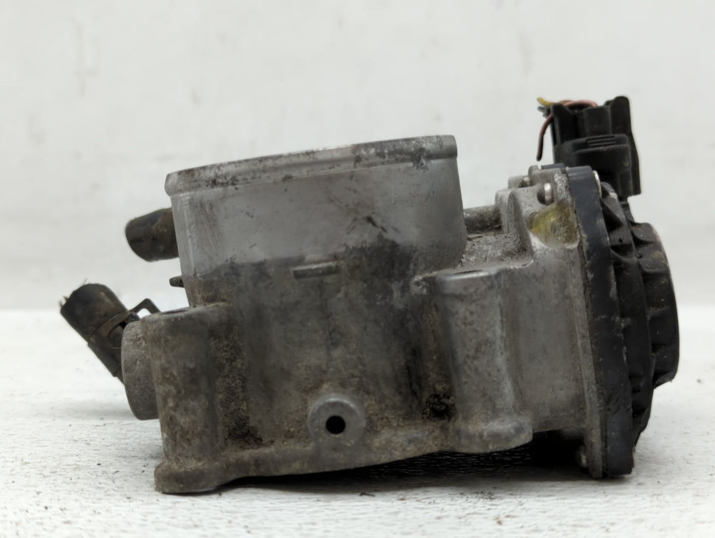 2011-2020 Hyundai Elantra Throttle Body P/N:35100-2E000 35100-2E710 Fits OEM Used Auto Parts - Oemusedautoparts1.com