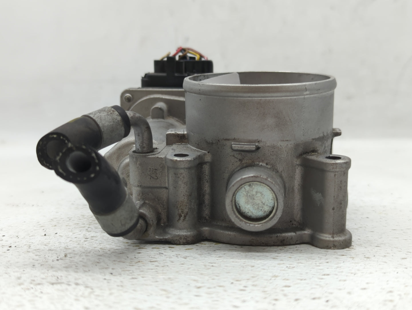 2011-2020 Hyundai Elantra Throttle Body P/N:35100-2E000 Fits Fits 2011 2012 2013 2014 2015 2016 2017 2018 2019 2020 2021 OEM