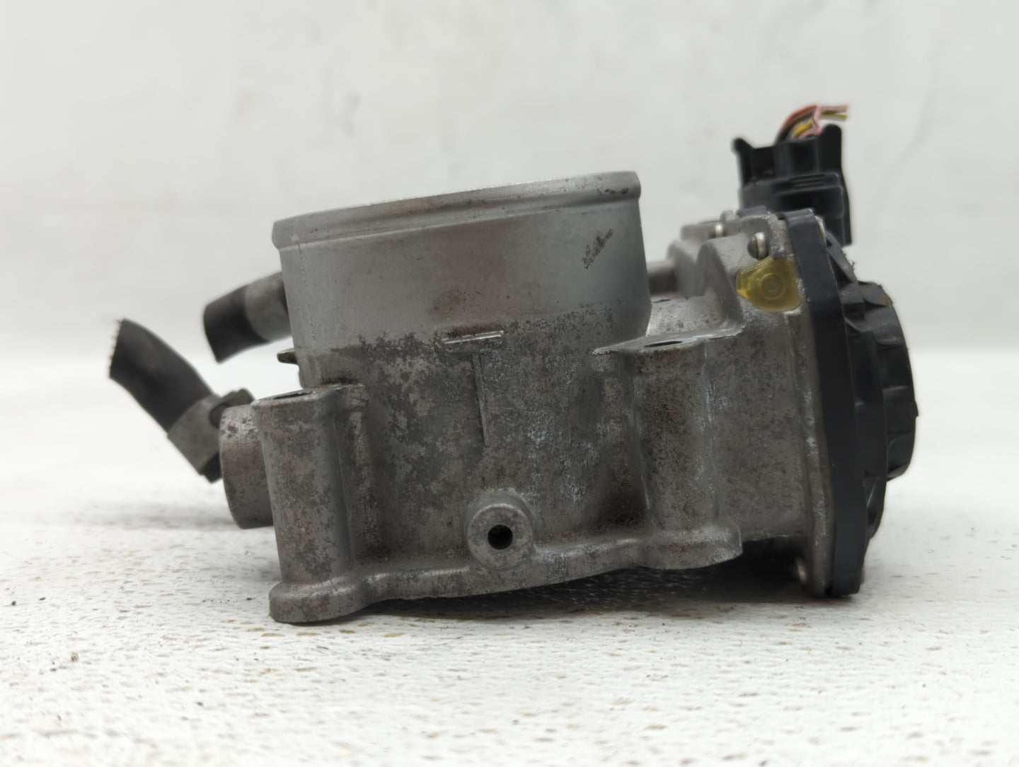 2011-2020 Hyundai Elantra Throttle Body P/N:35100-2E000 Fits Fits 2011 2012 2013 2014 2015 2016 2017 2018 2019 2020 2021 OEM
