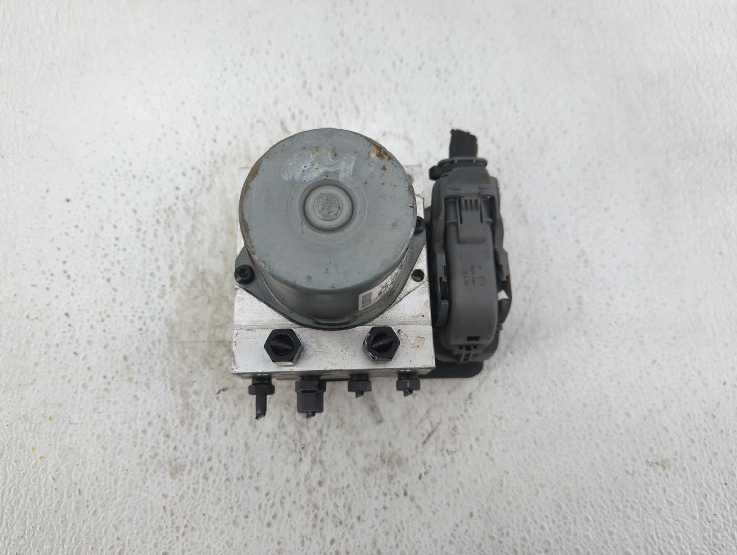 2017-2019 Hyundai Elantra ABS Pump Control Module Replacement P/N:61589-45200 Fits Fits 2017 2018 2019 OEM Used Auto Parts -