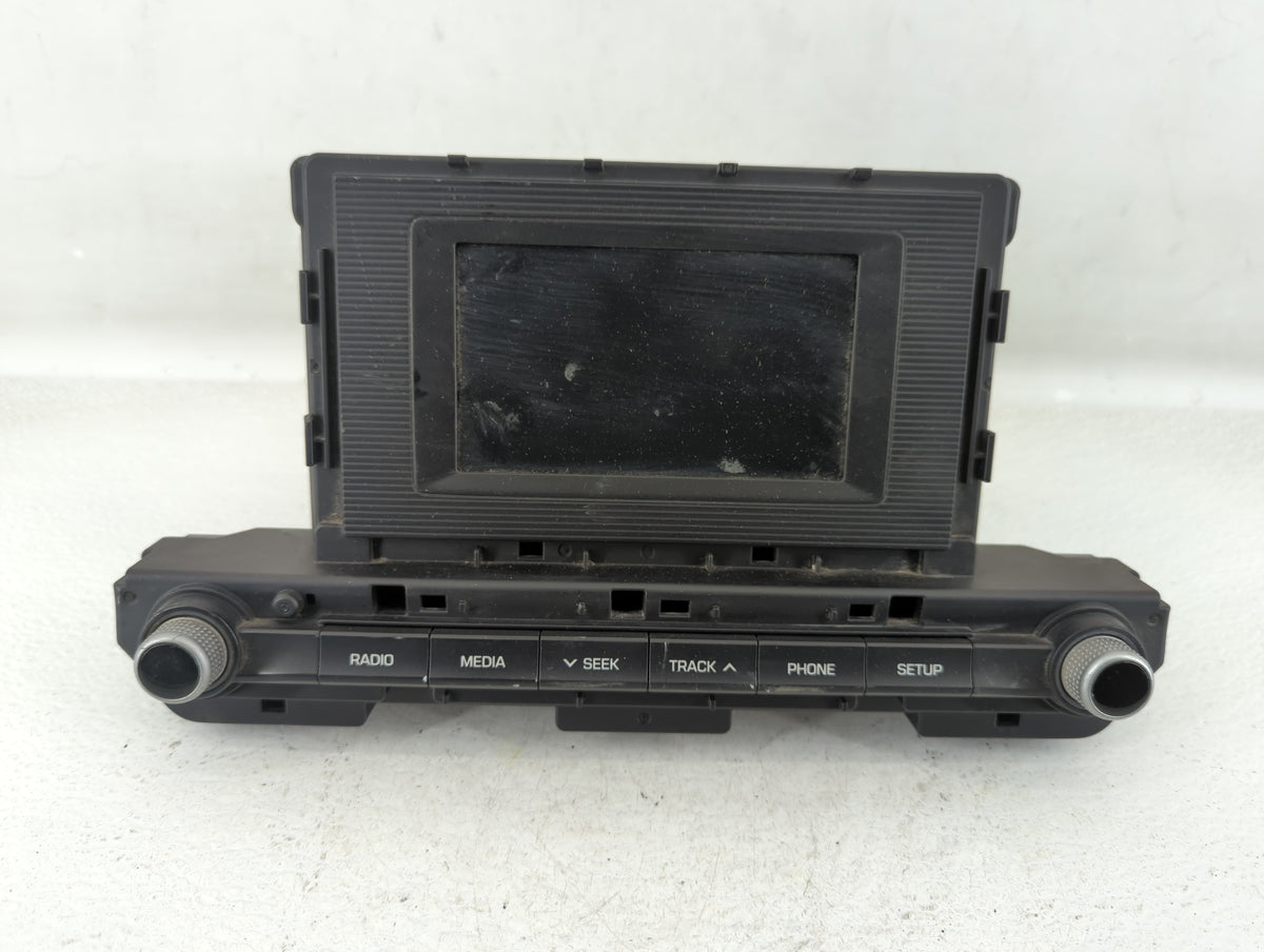 2019-2020 Hyundai Elantra Am Fm Cd Player Radio Receiver 548933 - Oemusedautoparts1.com