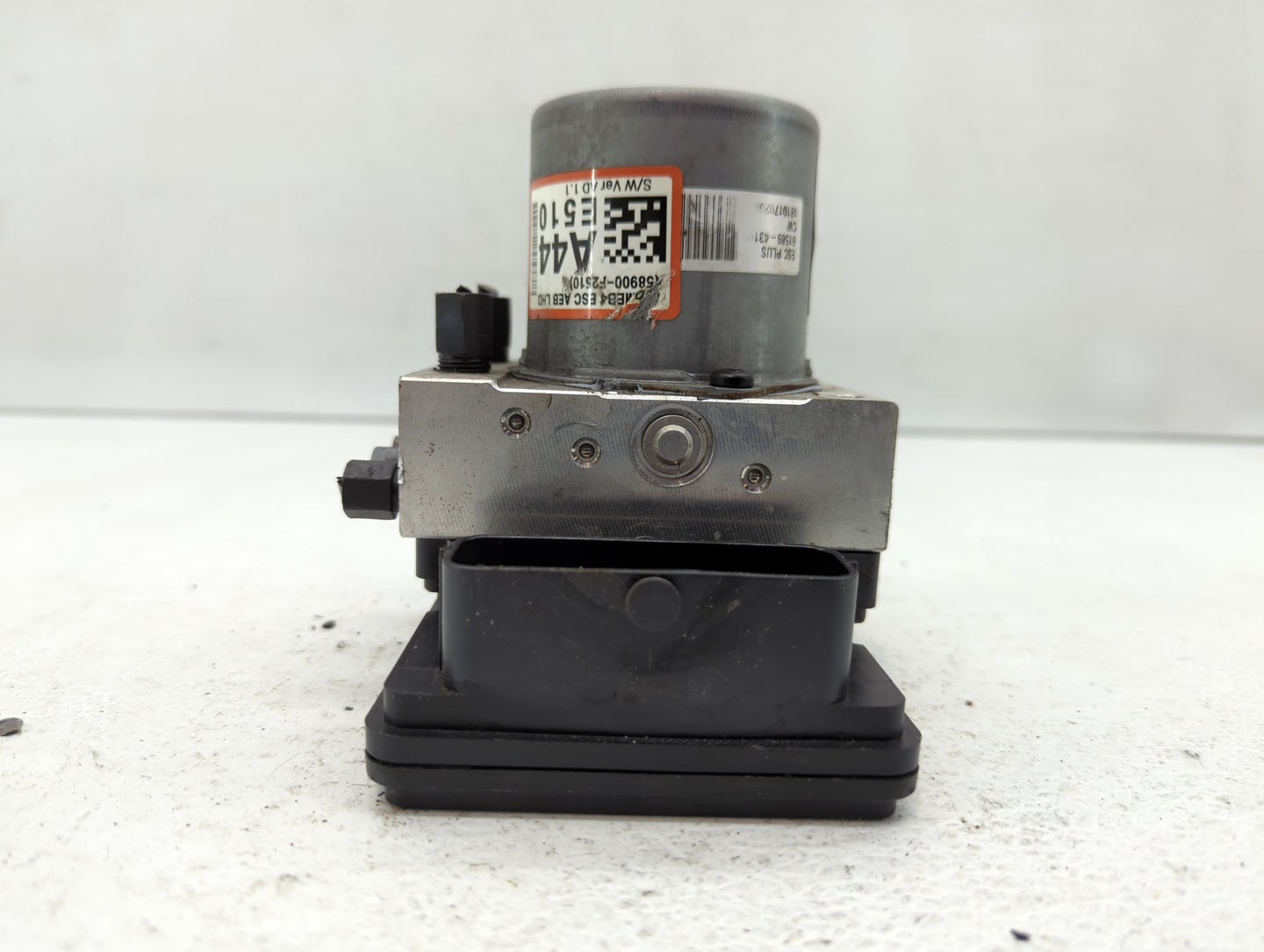 2019 Hyundai Elantra ABS Pump Control Module Replacement P/N:58900-F2510 58910-F2510, 61589-43100 Fits OEM Used Auto Parts -