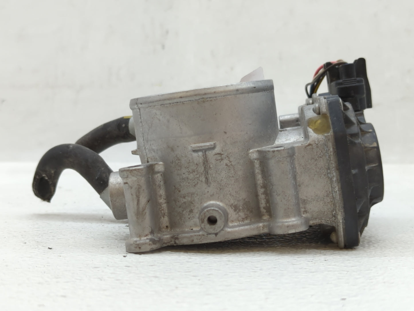 2011-2020 Hyundai Elantra Throttle Body P/N:35100-2E000 Fits Fits 2011 2012 2013 2014 2015 2016 2017 2018 2019 2020 2021 OEM
