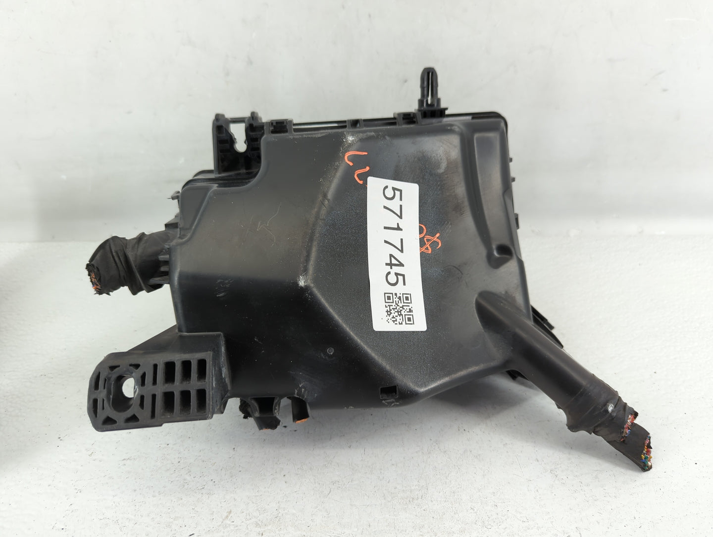 2017 Hyundai Elantra Fusebox Fuse Box Panel Relay Module P/N:91956-F2021 Fits OEM Used Auto Parts - Oemusedautoparts1.com