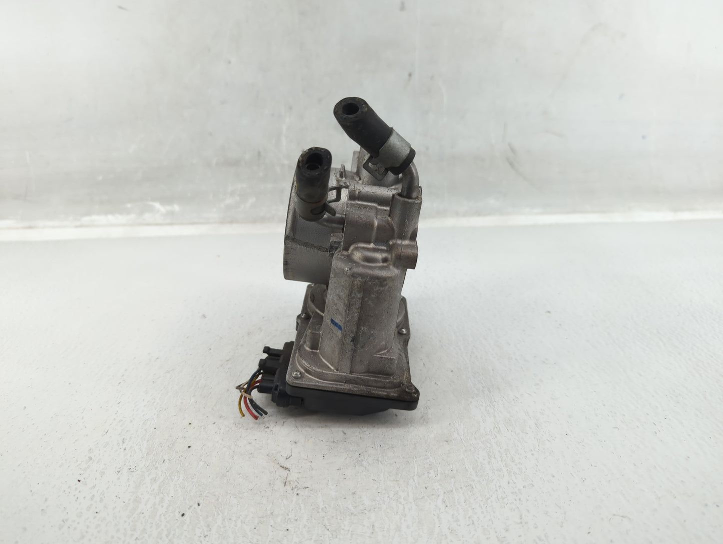 2011-2020 Hyundai Elantra Throttle Body P/N:5323 07B24 35100-2E000 Fits OEM Used Auto Parts - Oemusedautoparts1.com