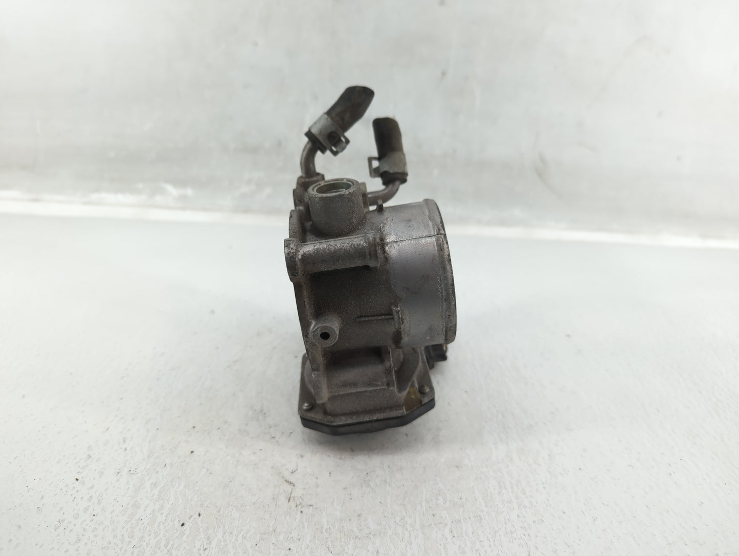 2011-2020 Hyundai Elantra Throttle Body P/N:5323 07B24 35100-2E000 Fits OEM Used Auto Parts - Oemusedautoparts1.com